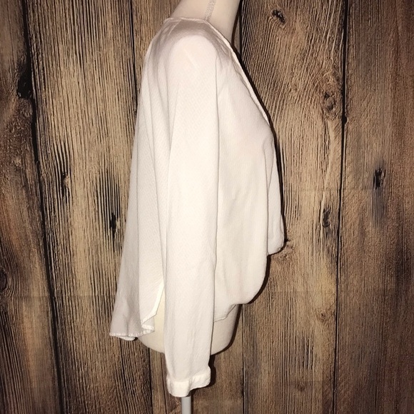 SILENCE + NOISE MEDIUM WHITE BLOUSE - Picture 6 of 8